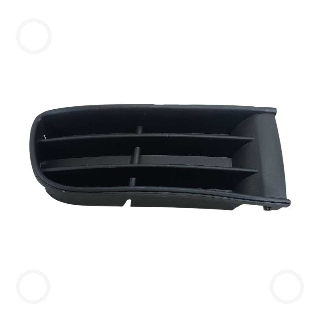 Grade Moldura Farol De Milha Polo 2003 2004 2005 2006 S/furo